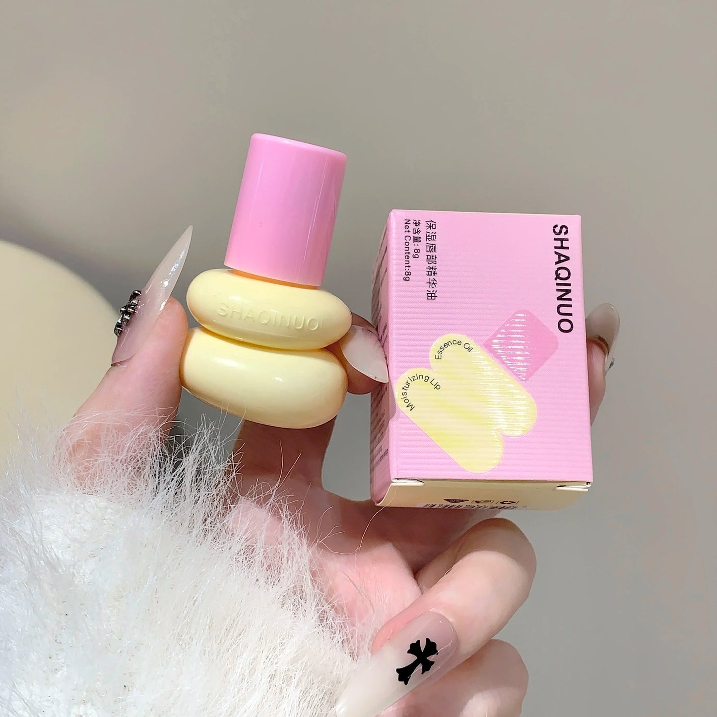 SHAQINUO Roll-on Lip Oil — Hydrating Essence
