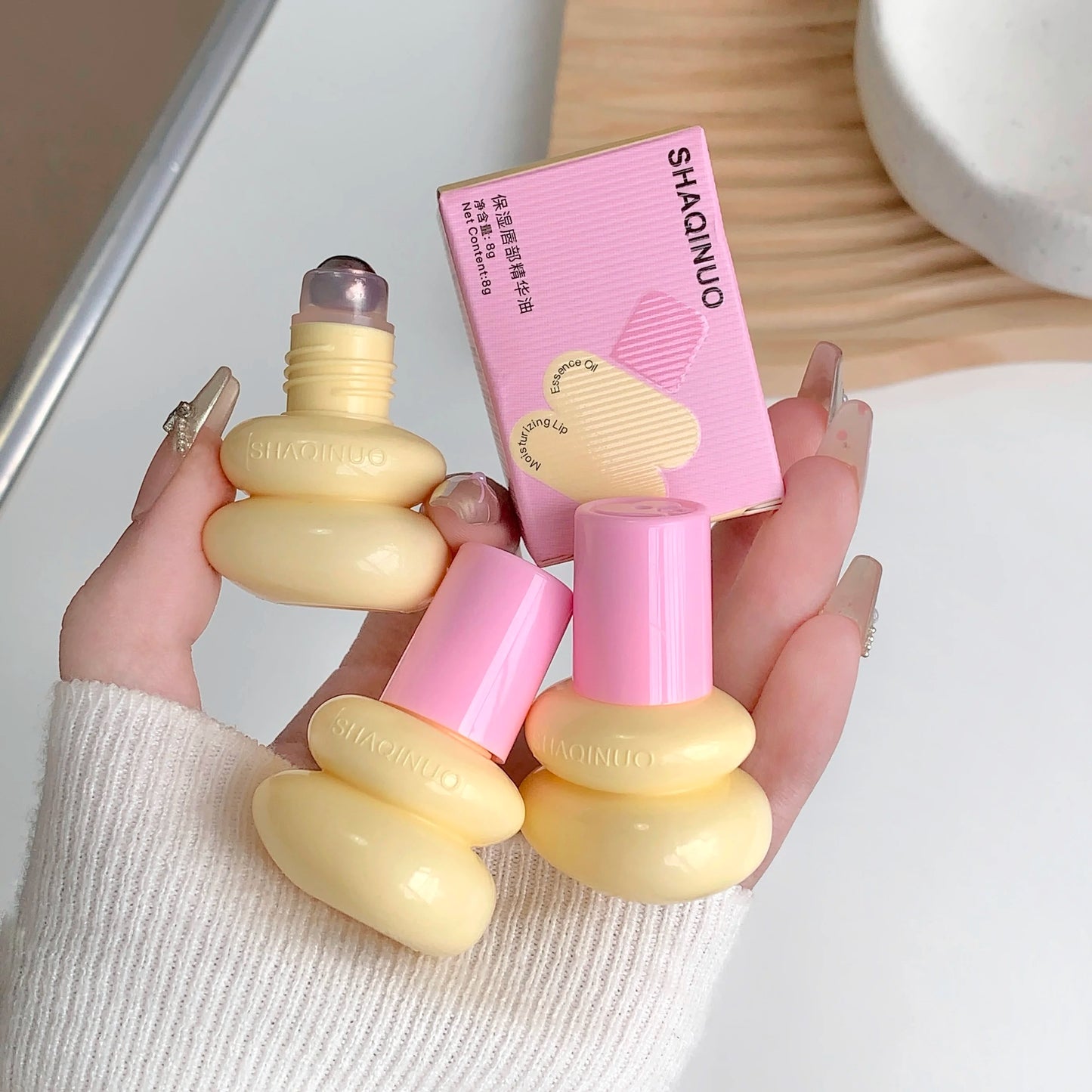 SHAQINUO Roll-on Lip Oil — Hydrating Essence